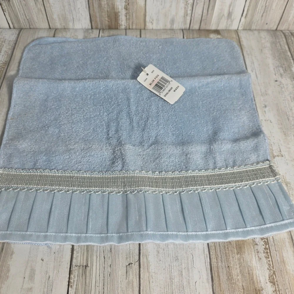 Avanti Shalimar Blue Fog Decorative Towel Set Fingertip and Washcloth NWT